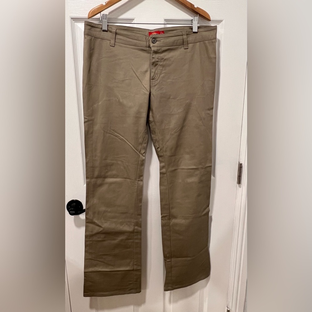 Dickies Girl Size 15 Juniors Khaki Pants Zip/Button Fly Front Closure Pockets
